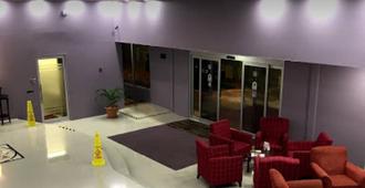 Airport Suites Hotel - Piarco - Recepción