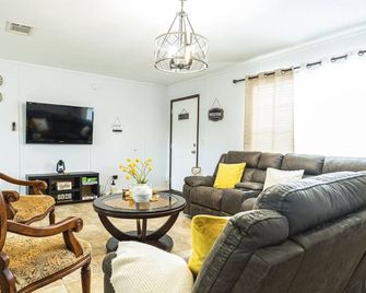 Charming Country Home, Pool, Pet Friendl - Clewiston - Obývací pokoj