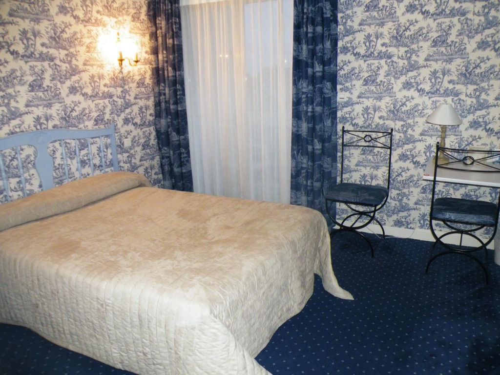 Hôtel de L'Avenue thumbnail 3