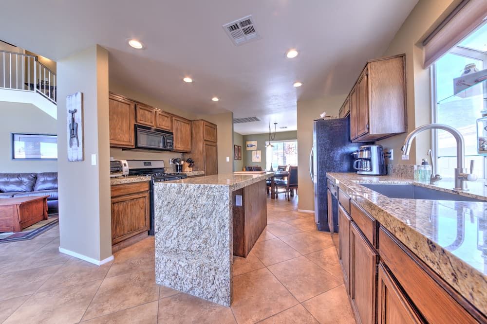 Inviting Las Vegas Home with Private Pool - Henderson - Kitchen