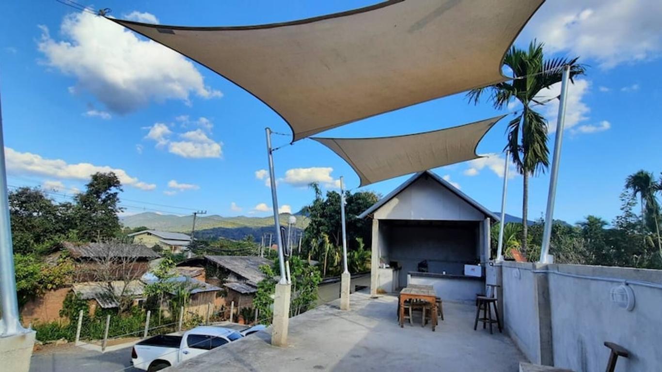 ماونتن بلو كوتدج