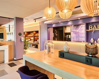 B&B Hotel Frankfurt-Airport - Frankfurt am Main - Front desk