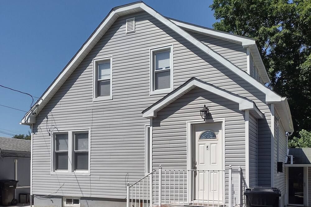 Building view of Highland Park