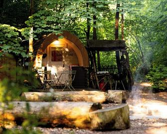Hollington Park Glamping - Newbury - Patio