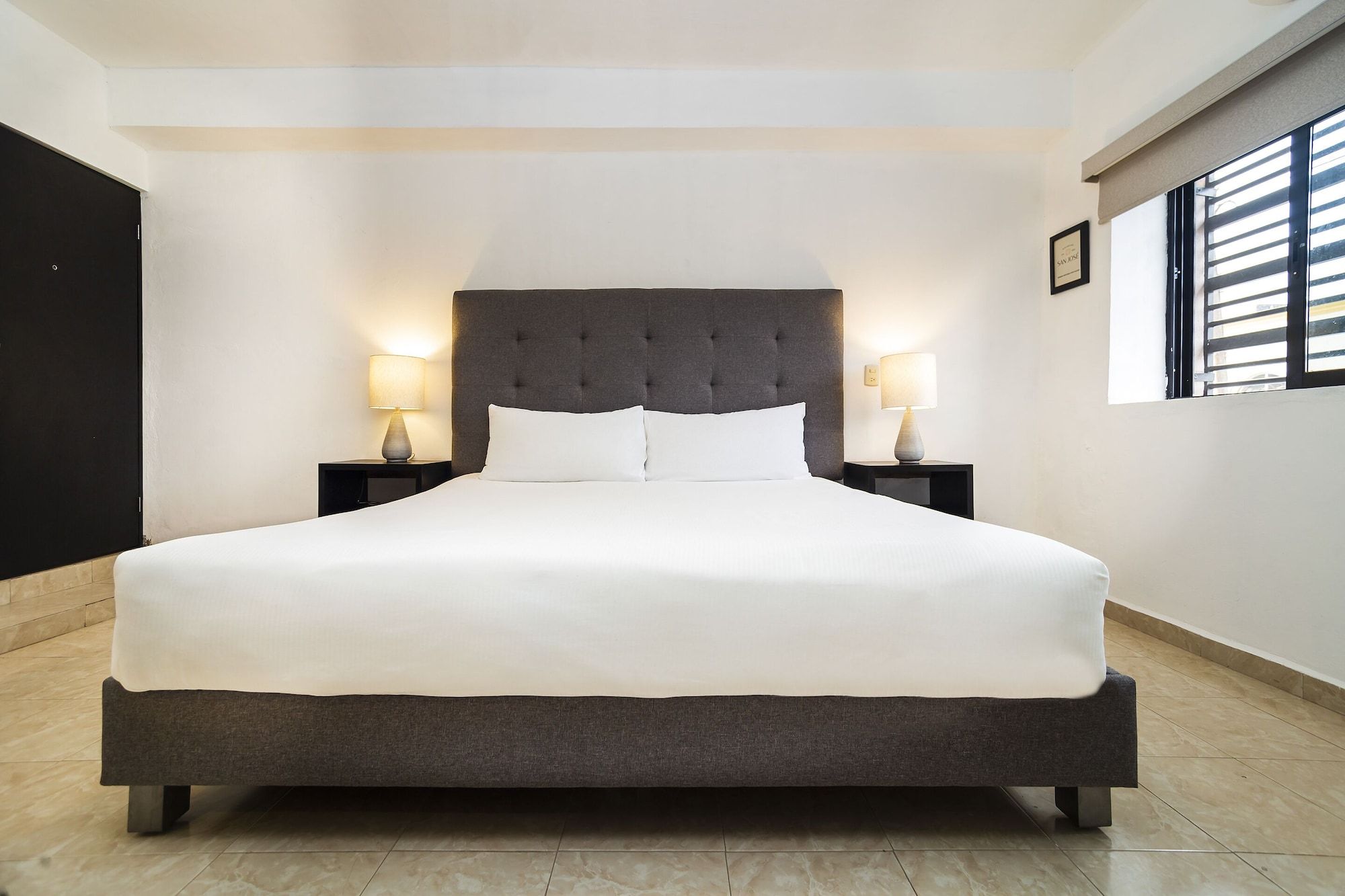 San Jose Suites Boutique - Linares - Habitación