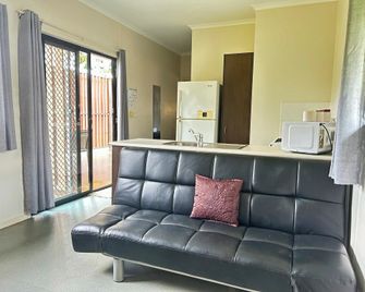 Tropical Hibiscus Caravan Park - Mission Beach