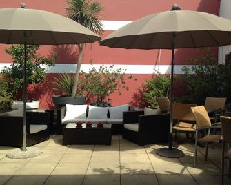 Cote Patio - Nimes - Patio