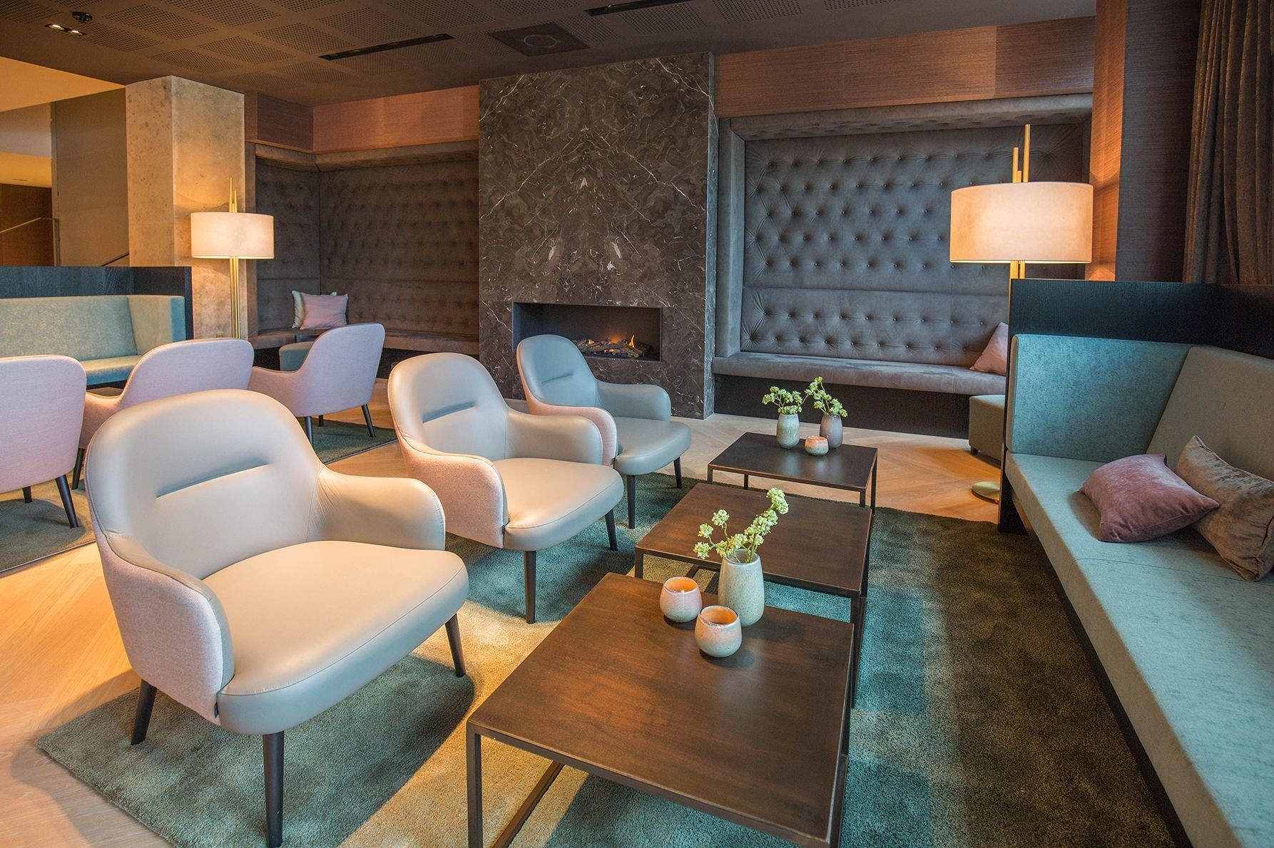 فان دير فالك هوتل إنشيده