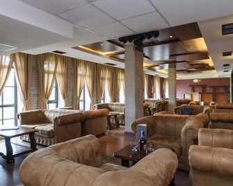 Grand Royale Apartment Complex & Spa - בנסקו - טרקלין