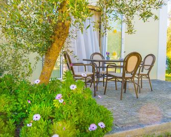 Olive Trees Garden - Lixouri - Patio