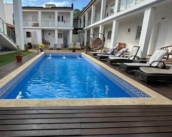 Hotel Kenito - Сан-Томе - Басейн