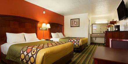 Image of hotel: Super 8 by Wyndham Pleasanton