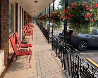 Park Place Motel & Suites - Tweed - Balcony
