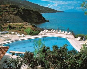 西莉亞公寓飯店 - 扎金索斯 - 游泳池