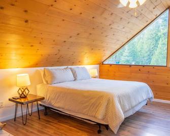 Multi-family Mountian Getaway-4plex In Shaver Lake - Shaver Lake - Bedroom