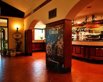 Faro Rosso - Gubbio - Bar