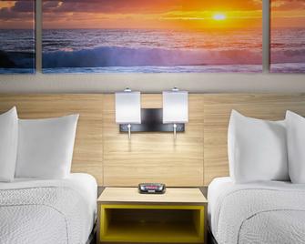 Days Inn by Wyndham Hornell NY - Hornell - Спальня