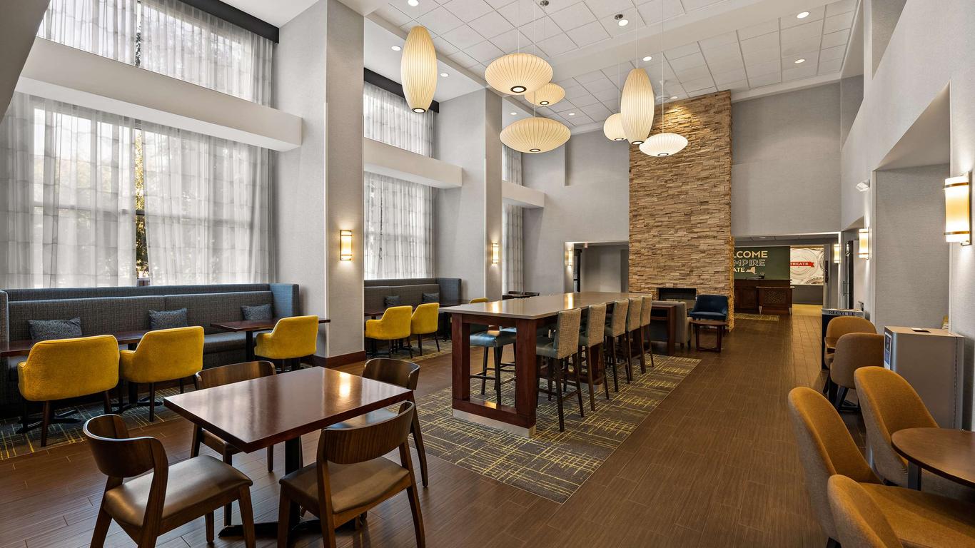 Hampton Inn & Suites Poughkeepsie