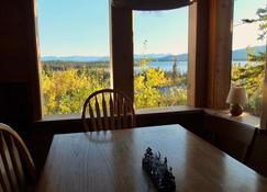 Lake View Cabin, Marsh Lake Yt - Marsh lake - Dining room