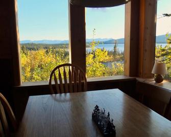 Lake View Cabin, Marsh Lake Yt - Marsh lake - Comedor