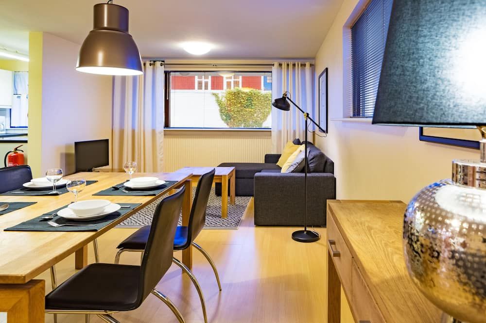 جيستهاوس سونا - ريكيافيك - غرفة طعام