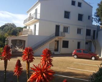 Hotel Le Porto Vecchio - Porto-Vecchio - Building