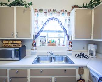 Private Bungalow Suite In The Heart Of Los Angeles - לוס אנג'לס - מטבח