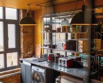 Rooms by Green Room - Leeds - Kitchen