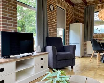 4-Person Fully Equipped Holiday House Aliya - Anjum - Sala de estar