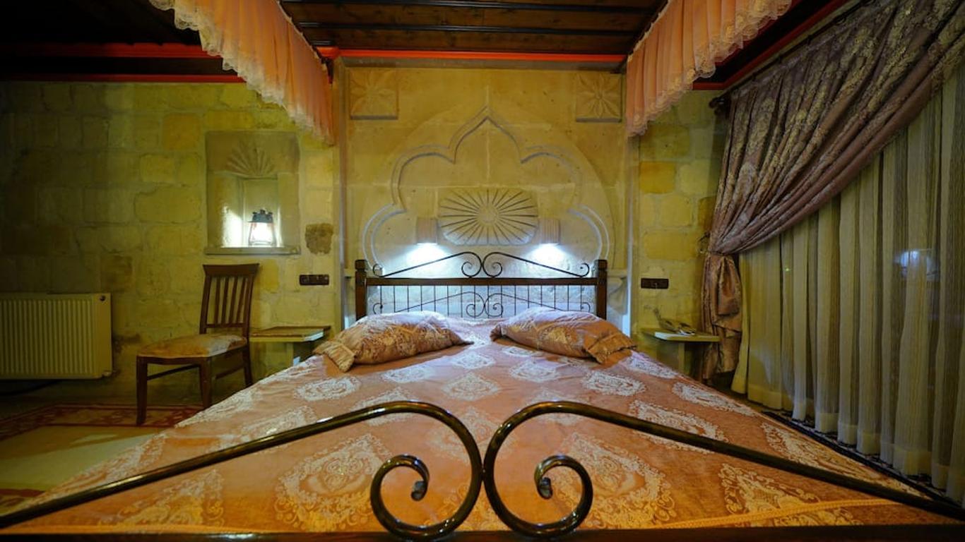 Alaturca House