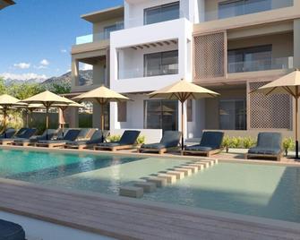 Relax Hotel - Agia Marina - Zwembad