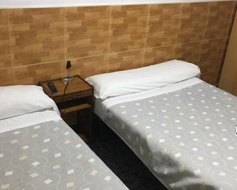 Pension La Ferroviaria - Zaragoza - Habitación