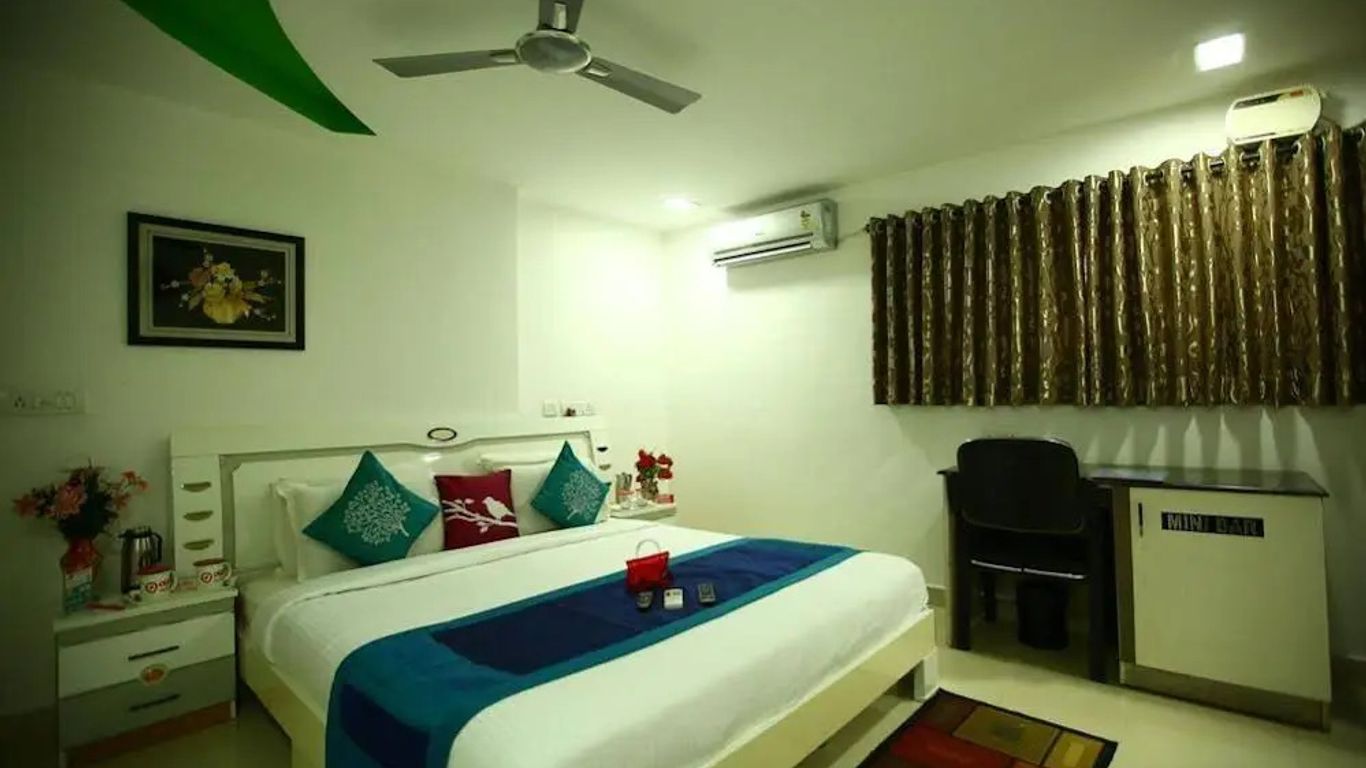 OYO 1223 Maruthi Residency