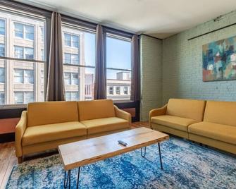 Stylish Urban Hideaway-Rooftop Oasis - Bangor - Sala de estar