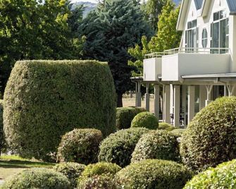 Colonial Manor Motel - Cromwell - Outdoors view