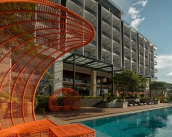 Sotis Hotel Kupang - Kupang - Pool