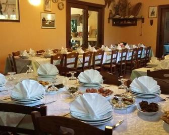 Agriturismo Bachile Bertula - Riola Sardo - Restaurant