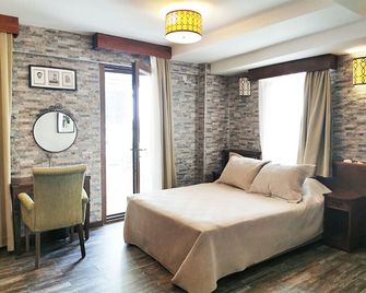 Mitos Hotel - Бозджаада
