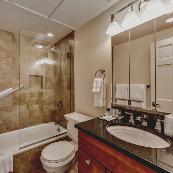 Bathroom view of Aspen Square Condominium Hotel