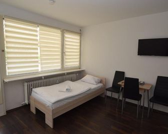 Apartment Wangen - שטוטגרט - חדר שינה