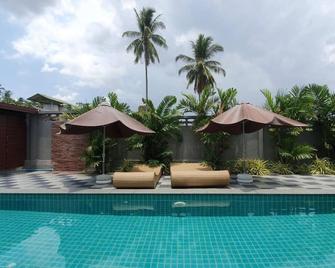 Big Buddha Hillside Hotel - Phuket - Piscina