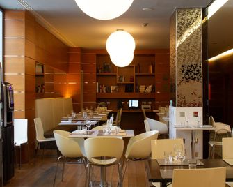 Smy Bologna Centrale - בולוניה - מסעדה