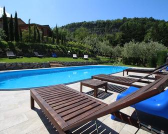 B&B la Concordia - Serravalle Pistoiese - Piscina