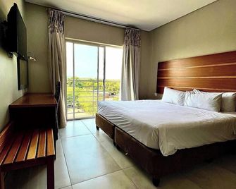Woodlane Hotel - Gaborone - Schlafzimmer