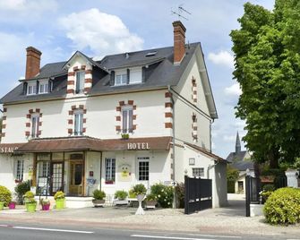 Le Dauphine - Salbris - Gebäude