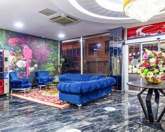 Dem Istanbul Airport Hotel - Istanbul - Lobby