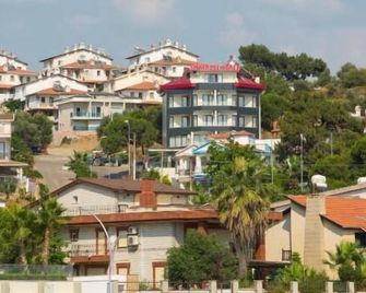 Yasemin Hotel - Özdere