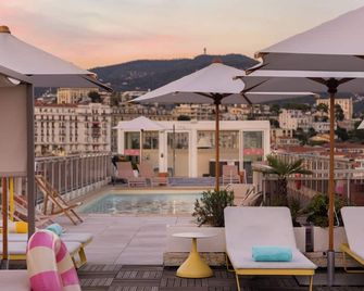 Nice Centre Hotel - Nice - Balcony