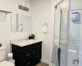 The Cottages @gull&castle #2 location, Location, Location! downtown Wasagaming - Wasagaming