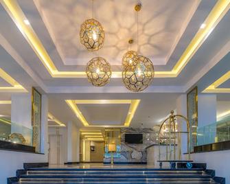South Hotel Suites - Chamis Muschait - Lobby